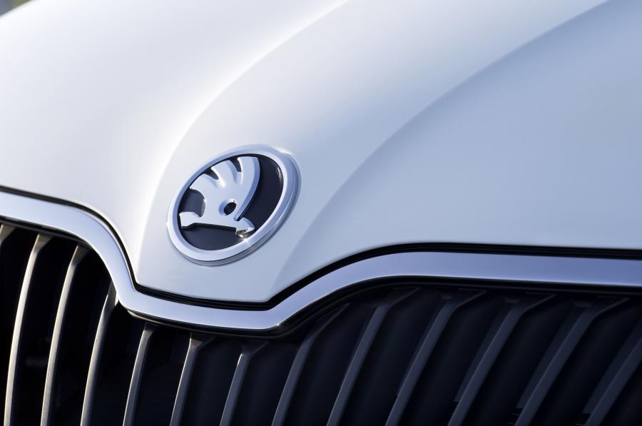  Skoda Rapid 2012 года  (фото 23 из 55)